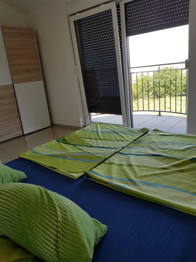 Apartmani Zaric Malinska Eksteriør billede